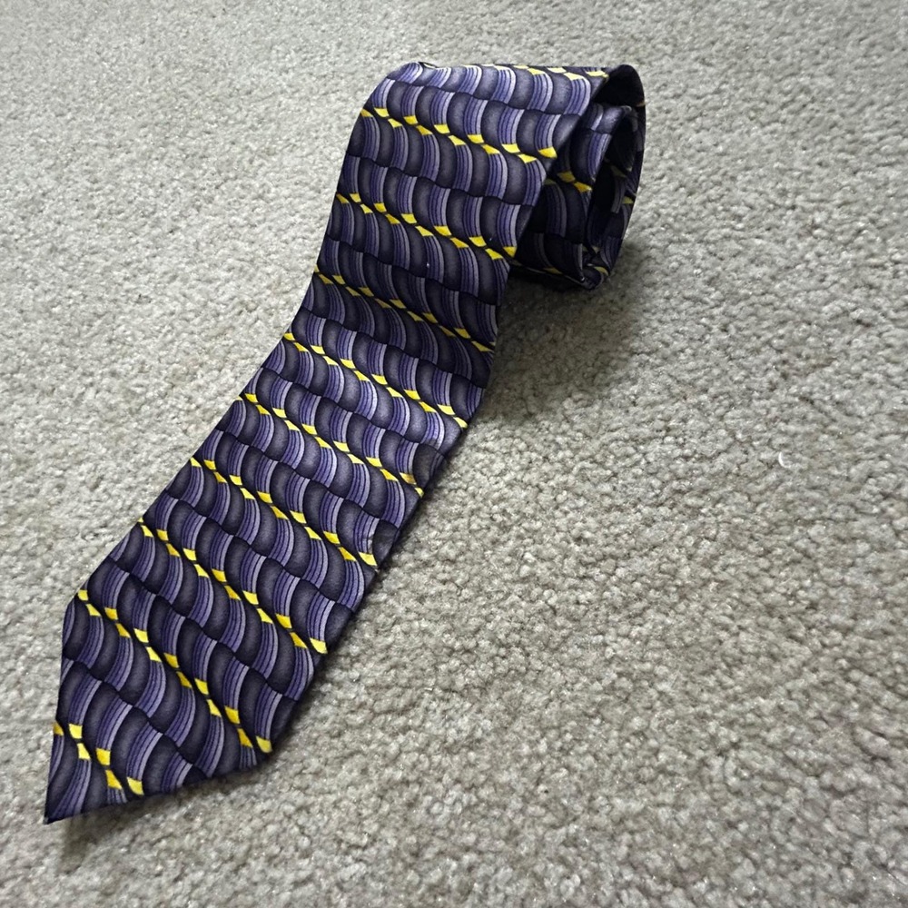 ~~‎ $5 CLEARANCE ~~ Romario Manzini Mens Purple Yellow Geometric Silk Neck Tie